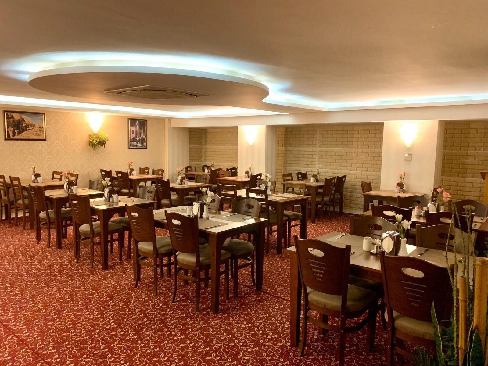 Adana Yukselhan Hotel Exterior foto
